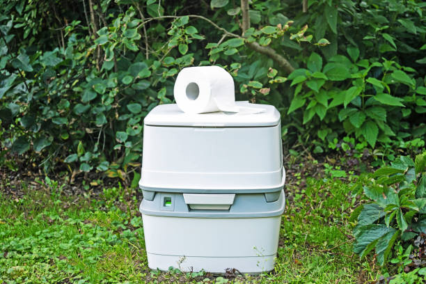 Portable Toilet Options We Offer in Bigfoot, TX